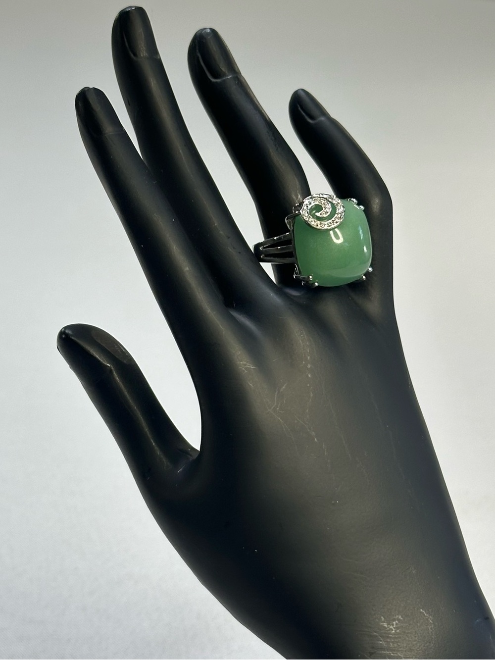 Park Lane Margarita Ring Green Faux Jade Cabochon Crystal Spiral Silver Tone 9